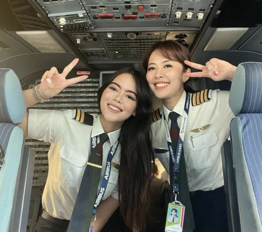 Yasmine Cantika A320 F.O Peelita Air